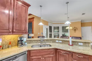 1921 Willow Bend Dr, Oak Leaf, TX 75154 - Photo 15