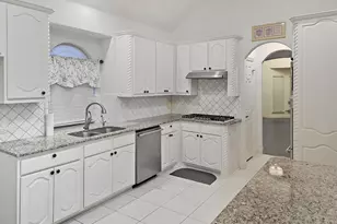 5325 Center Hill Dr, Fort Worth, TX 76179 - Photo 9