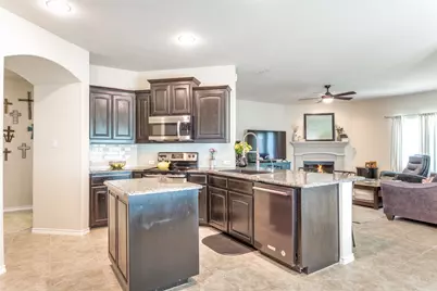 5801 Loveland Drive, Denton, TX 76208 - Photo 13