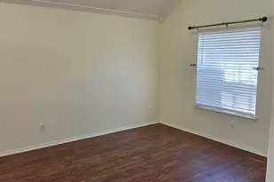 3820 Harrison Dr, Carrollton, TX 75010 - Photo 5