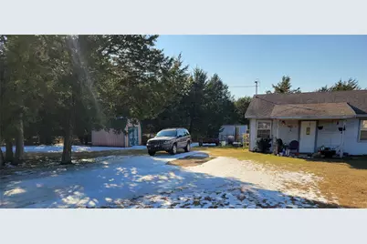 401 Meadowview Lane, Point, TX 75472 - Photo 3