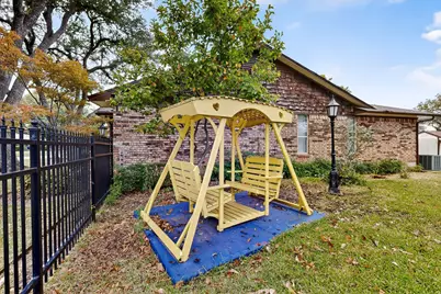 1301 Warwick Street, Garland, TX 75040 - Photo 35