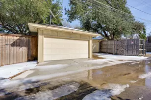 10521 Sandpiper Ln, Dallas, TX 75230 - Photo 25