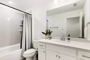 7039 Granbury Ln, Grand Prairie, TX 75054 - Photo 23