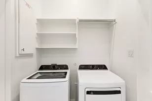 7039 Granbury Ln, Grand Prairie, TX 75054 - Photo 11