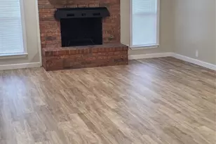 425 Oxford Dr, Sherman, TX 75092 - Photo 5