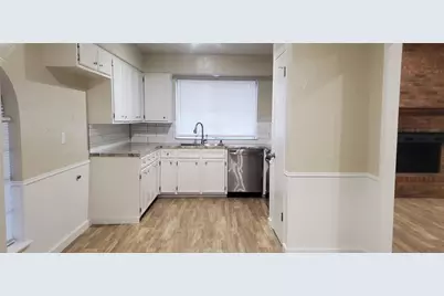 425 Oxford Drive, Sherman, TX 75092 - Photo 3