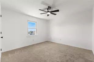 201 Kingsbridge Dr, Garland, TX 75040 - Photo 29