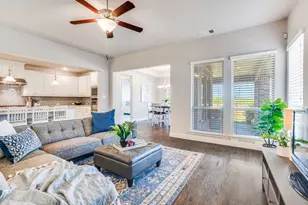 2165 Balcones Dr, Carrollton, TX 75010 - Photo 9