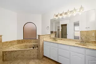 720 Sandy Trail, Fort Worth, TX 76120 - Photo 15