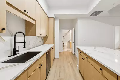 3225 Turtle Creek Boulevard #142, Dallas, TX 75219 - Photo 3