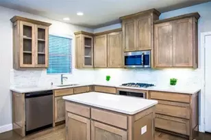 4667A Dozier Rd, Carrollton, TX 75010 - Photo 7