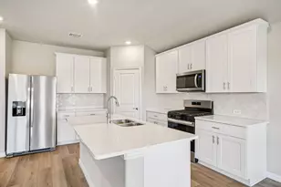 2022 Carriage Ct, Seagoville, TX 75159 - Photo 1