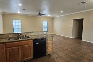 2528 S 3rd St, Waco, TX 76706 - Photo 11