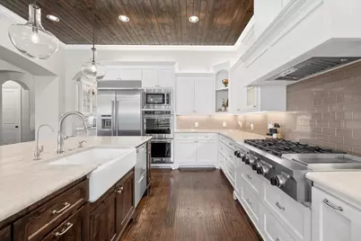 12817 Bella Villa Drive, Benbrook, TX 76126 - Photo 5