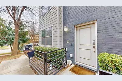 5811 Bryan Parkway #10, Dallas, TX 75206 - Photo 1