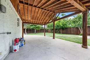 8405 Greenstone Dr, Dallas, TX 75243 - Photo 19