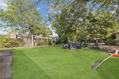 1901 Kris Street, Irving, TX 75060 - Photo 21