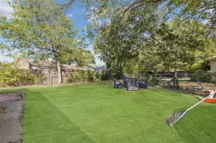 1901 Kris St, Irving, TX 75060 - Photo 21