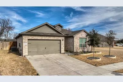 9224 Red Brush Trail, Fort Worth, TX 76131 - Photo 3