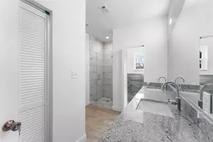 2211 E Ann Arbor Ave, Dallas, TX 75216 - Photo 23