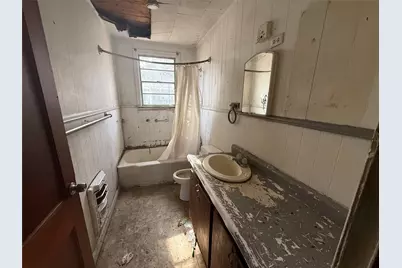 227 24th Street NW, Paris, TX 75460 - Photo 9