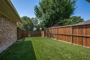 2814 Clear Springs Dr, Plano, TX 75075 - Photo 23