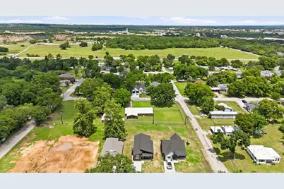 314 W Cobb Street, Bridgeport, TX 76426 - Photo 33