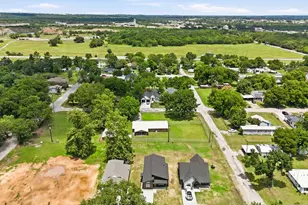 314 W Cobb St, Bridgeport, TX 76426 - Photo 33
