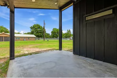 314 W Cobb Street, Bridgeport, TX 76426 - Photo 31
