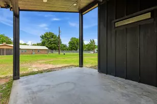 314 W Cobb St, Bridgeport, TX 76426 - Photo 31