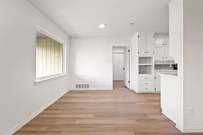 1905 Cimarron Trail, Hurst, TX 76054 - Photo 17