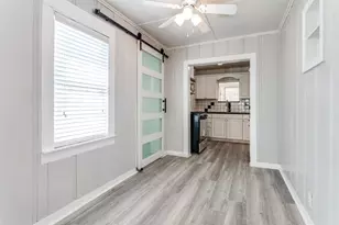 4812 Calmont Ave, Fort Worth, TX 76107 - Photo 9