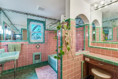 700 N Oak Cliff Boulevard, Dallas, TX 75208 - Photo 21