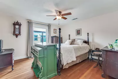 700 N Oak Cliff Boulevard, Dallas, TX 75208 - Photo 25