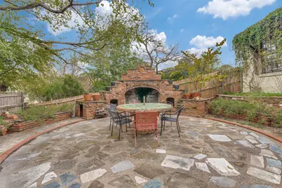 700 N Oak Cliff Boulevard, Dallas, TX 75208 - Photo 15