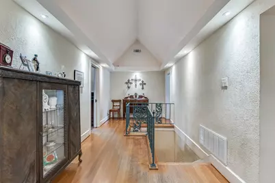 700 N Oak Cliff Boulevard, Dallas, TX 75208 - Photo 19