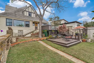 700 N Oak Cliff Boulevard, Dallas, TX 75208 - Photo 5