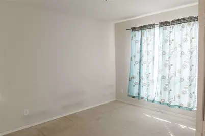 662 Oak Creek Drive, Cedar Hill, TX 75104 - Photo 11