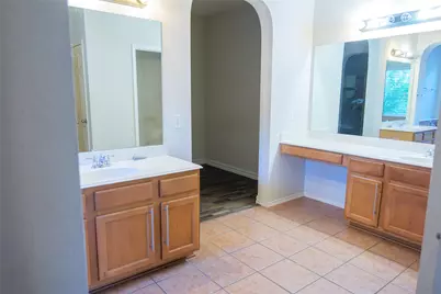 662 Oak Creek Drive, Cedar Hill, TX 75104 - Photo 7