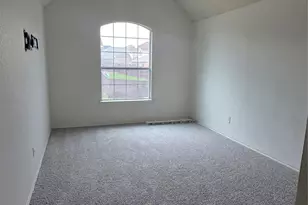 662 Oak Creek Dr, Cedar Hill, TX 75104 - Photo 17