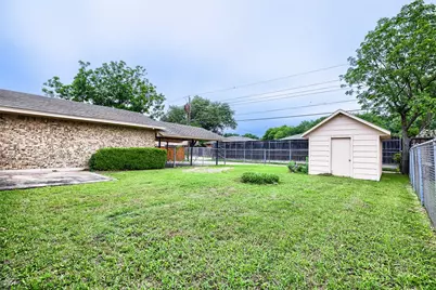 829 Poinsettia Drive, Lancaster, TX 75146 - Photo 25
