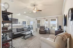 357 Coral Vine Ln, Burleson, TX 76028 - Photo 3