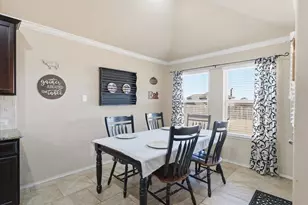 357 Coral Vine Ln, Burleson, TX 76028 - Photo 9