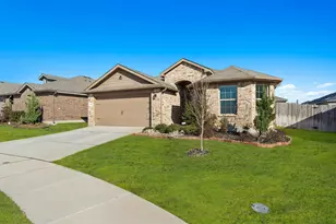 421 Houndstooth Dr, Fort Worth, TX 76131 - Photo 3