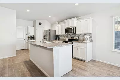 421 Houndstooth Drive, Fort Worth, TX 76131 - Photo 11