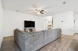 421 Houndstooth Dr, Fort Worth, TX 76131 - Photo 7