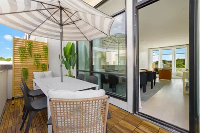 610 N Oak Cliff Boulevard #202, Dallas, TX 75208 - Photo 17