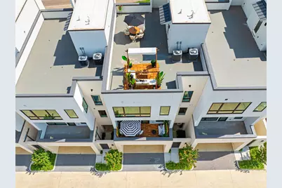 610 N Oak Cliff Boulevard #202, Dallas, TX 75208 - Photo 1