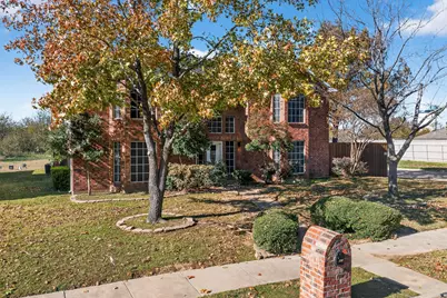 3819 Silver Maple Drive, Carrollton, TX 75007 - Photo 3